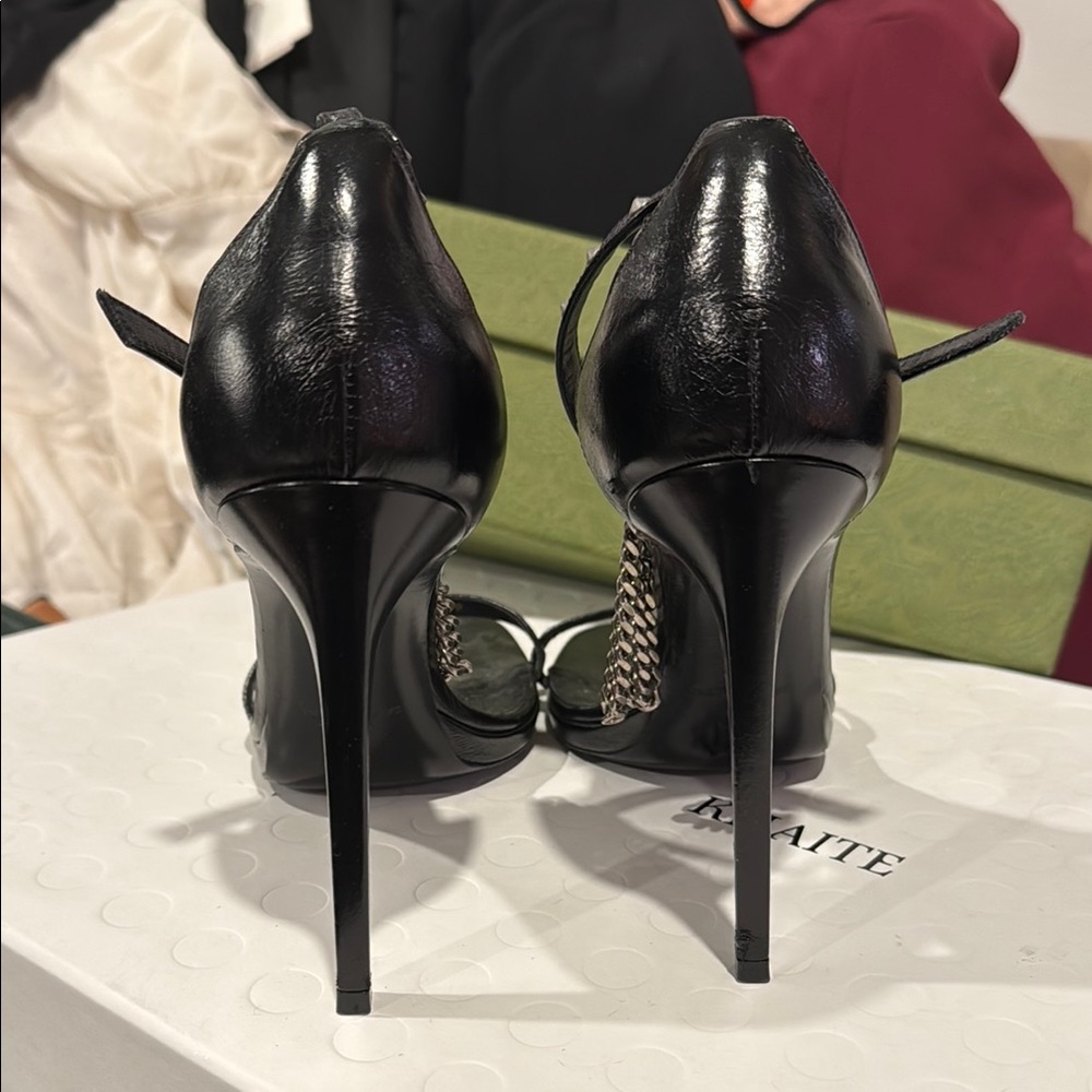 Elegant Black Stiletto Heels - Picture 5 of 8